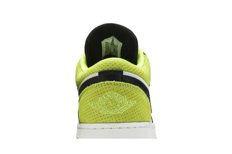 Кроссовки Air Jordan 1 Low SE GS 'Black Cyber'