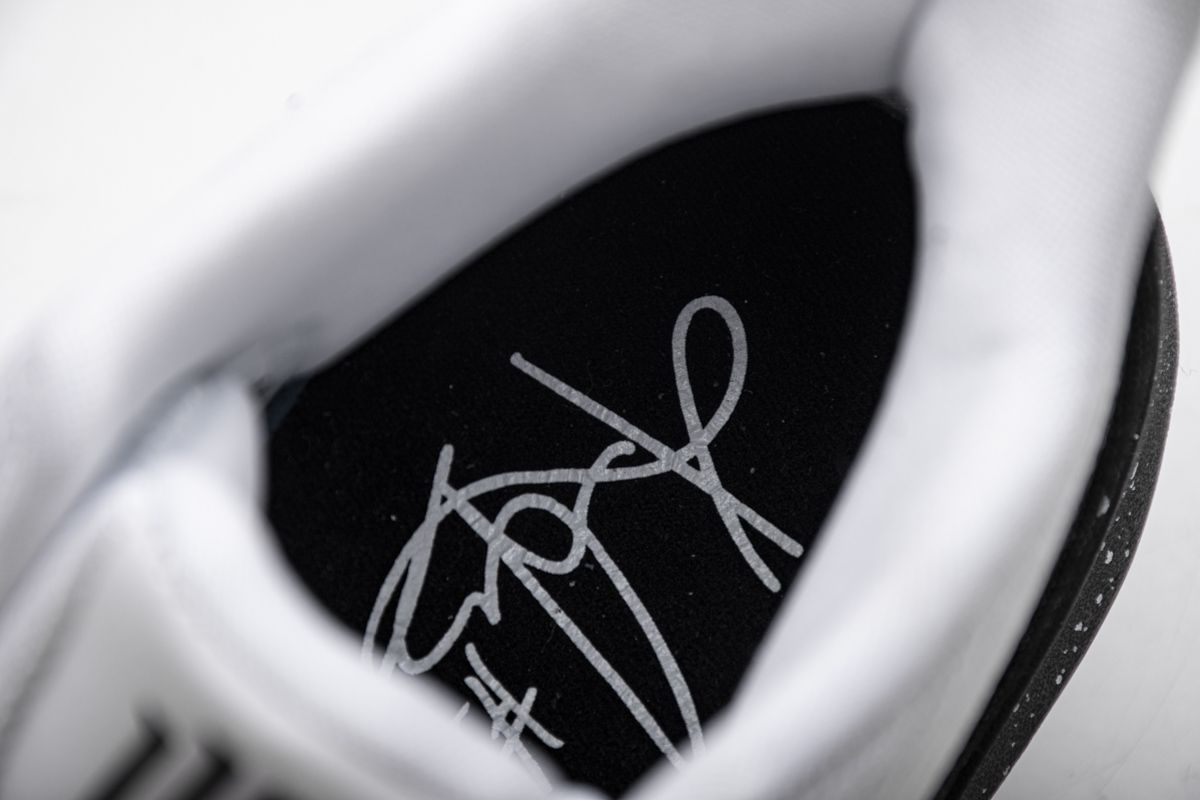 Кроссовки Nike Kyrie 5 Cookies & Cream Oreo
