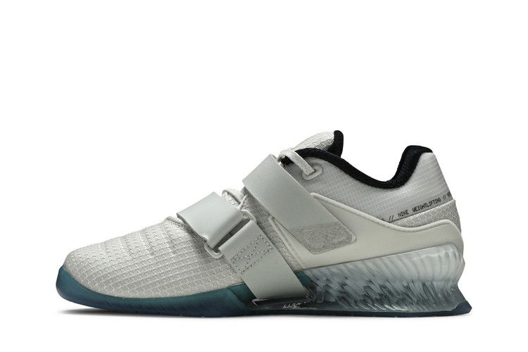 Кроссовки Nike Romaleos 4 SE 'Flash Crimson Aura'