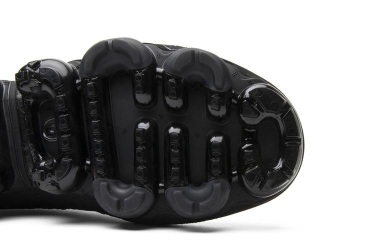 air-vapormax-triple-black-2-0-849558-011_04