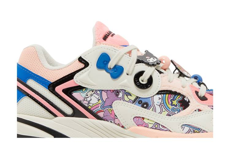 hello-kitty-x-wmns-astir-hello-kitty-and-friends-hq4508_01
