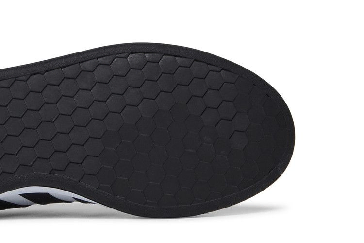 Кроссовки Disney x adidas Grand Court Base 'Mickey Mouse'