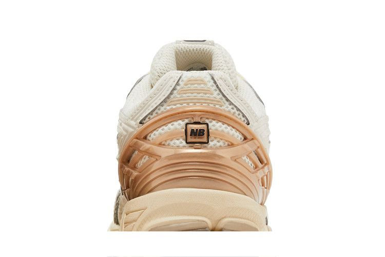 Кроссовки New Balance Wmns 1906R 'Angora Sandstone'