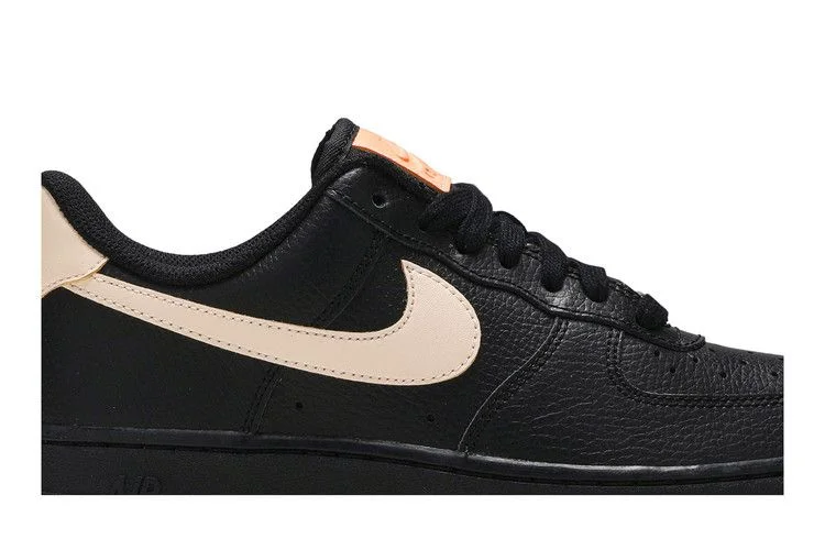 Кроссовки Nike Wmns Air Force 1 '07 LE 'Black Crimson Tint'