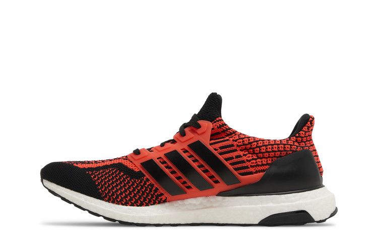 Кроссовки adidas UltraBoost 5.0 DNA 'Solar Red Black'
