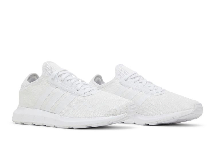 swift-run-x-triple-white-fy2117_07