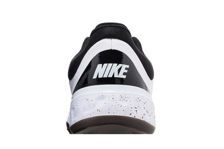Кроссовки Nike Alpha Huarache Elite 4 Low 'White Black'