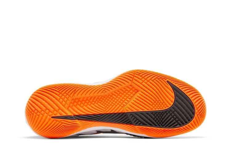 Krossovki-Nike-Court-Air-Zoom-Vapor-X-Knit-HC-Metallic-Dark-Grey-Total-Orange-3
