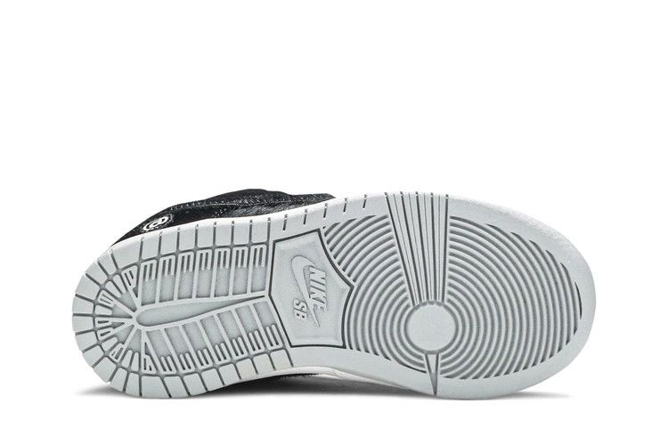 Кроссовки Medicom Toy x Nike Dunk Low SB PS 'BE@RBRICK'