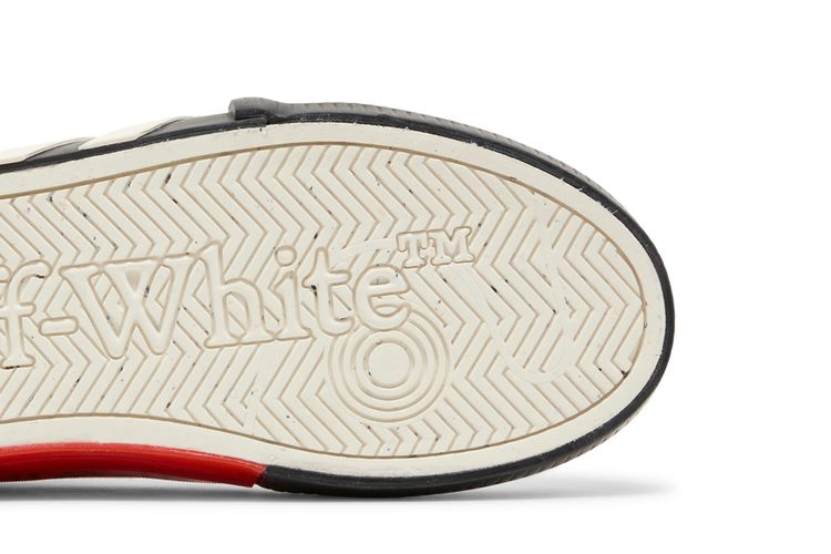 off-white-vulc-sneaker-white-black-ice-omia085c99fab006-0110_04