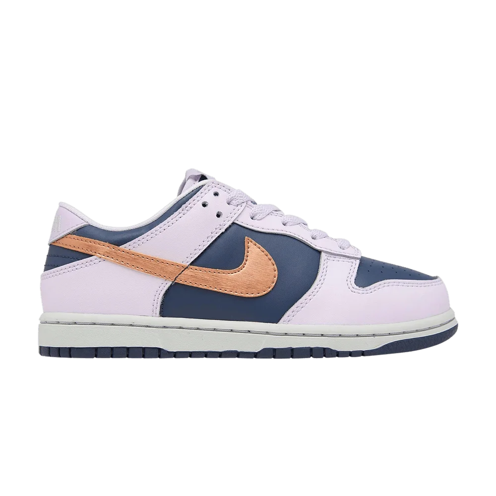 Krossovki-Nike-Dunk-Low-SE-PS-Copper-Swoosh
