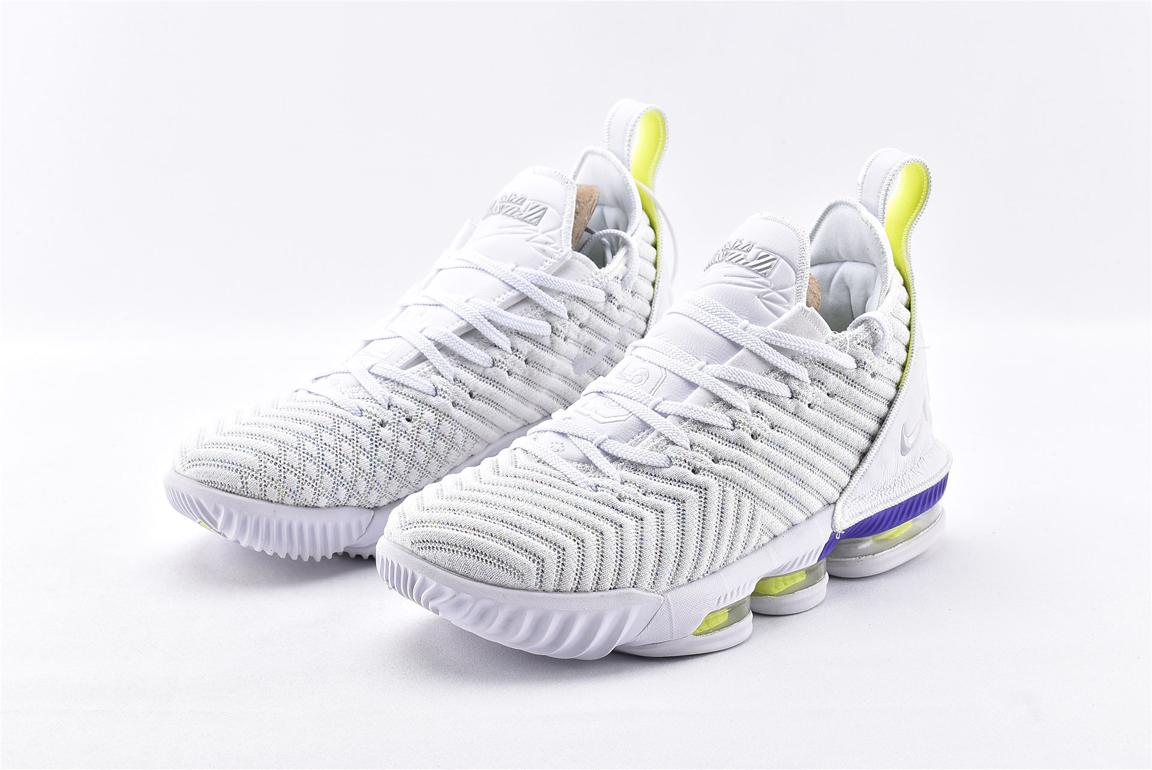 Кроссовки Nike Lebron 16 Buzz Lightyear