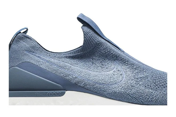 Krossovki-Nike-Epic-Phantom-React-Flyknit-Ocean-Fog-1