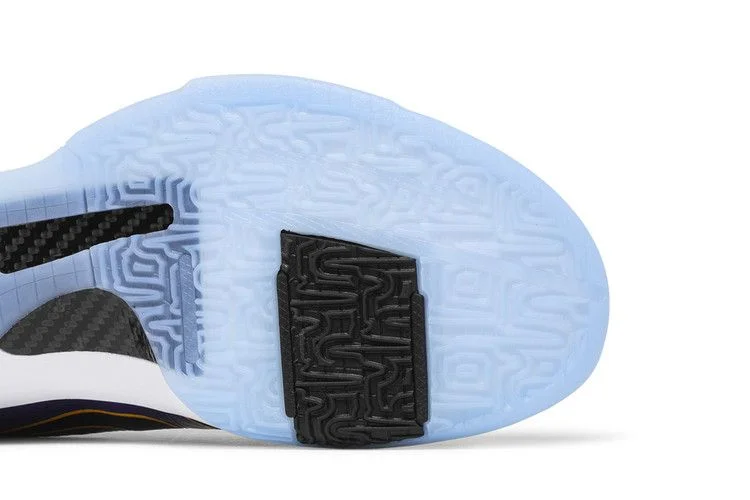 Krossovki-Nike-Zoom-Kobe-5-Protro-5x-Champ-4