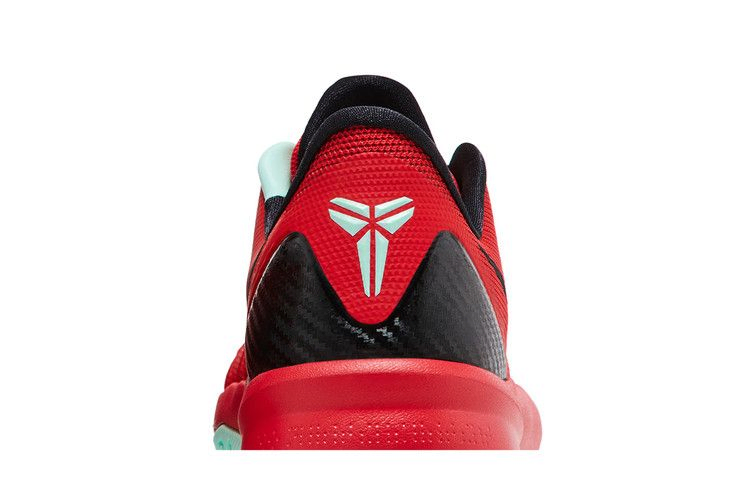zoom-kobe-venomenon-4-university-red-635578-603_06