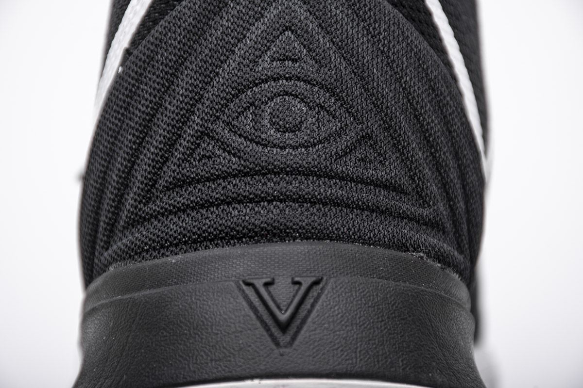 Кроссовки Nike Kyrie 5 Friends