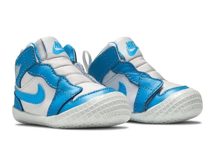 Krossovki-Air-Jordan-1-Retro-CB-UNC-7