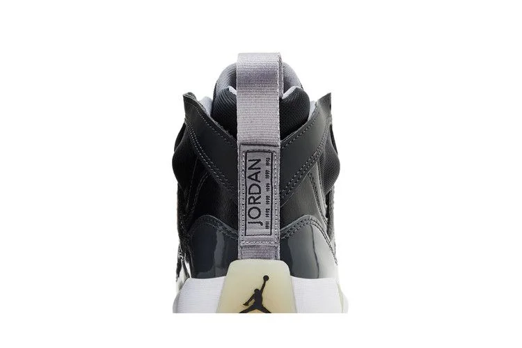 Krossovki-Air-Jordan-Wmns-Jumpman-Two-Trey-Black-Cement-Grey-6