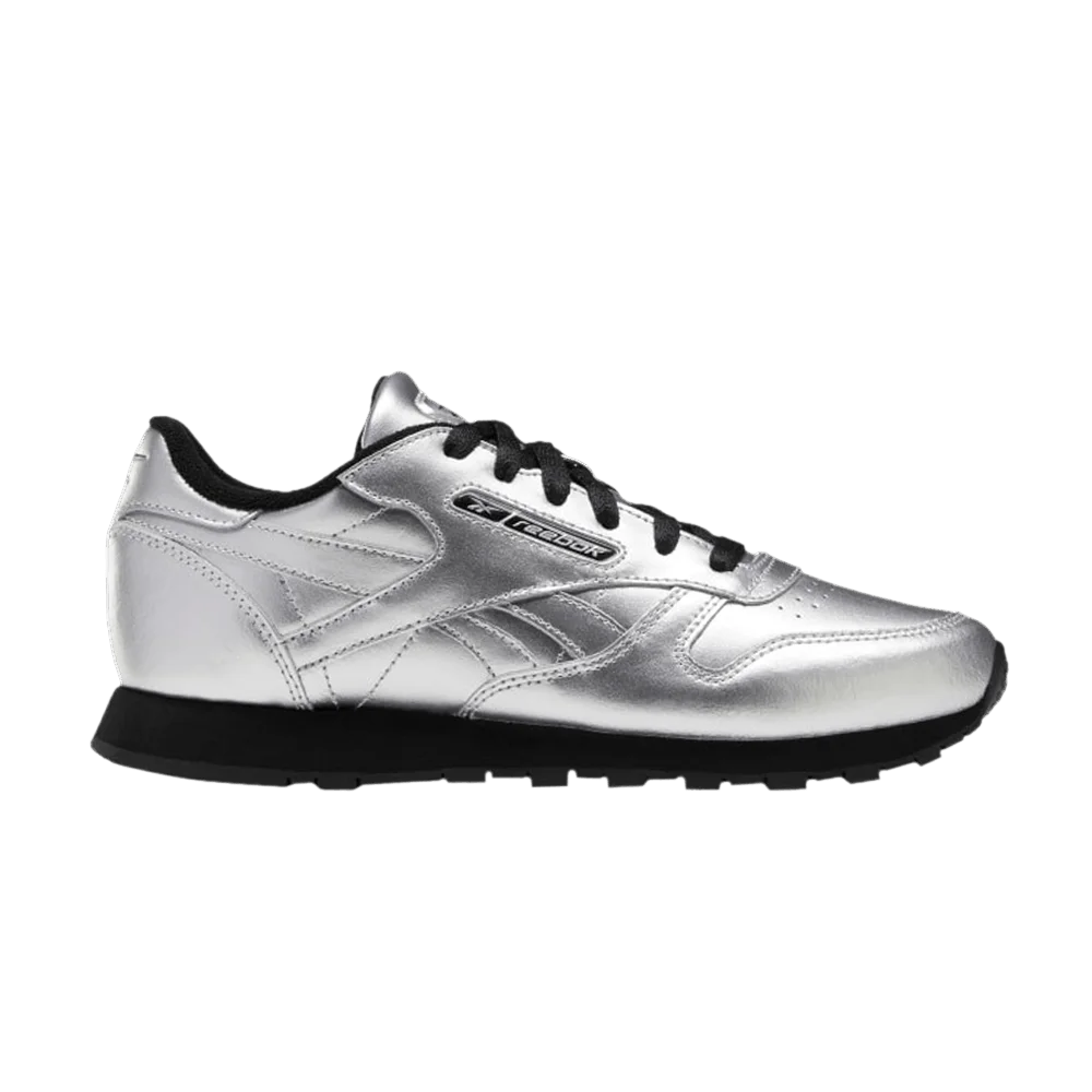 Krossovki-Reebok-Wmns-Classic-Leather-Silver-Metallic-Black