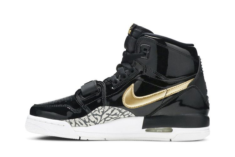 jordan-legacy-312-gs-black-metallic-gold-at4040-007_02