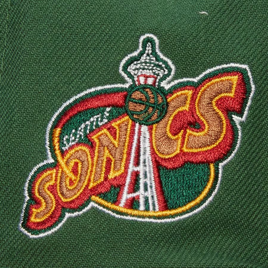 Mitchell-Ness-Green-Seattle-SuperSonics-Hardwood-Classics-Team-Tagged-Snapback-Hat-2