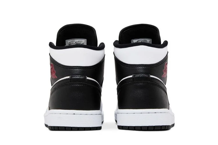 Кроссовки Wmns Air Jordan 1 Mid 'White Black'
