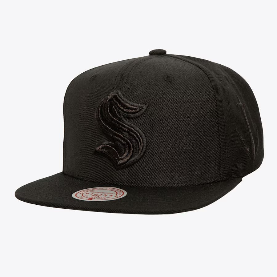Бейсболка Mitchell & Ness Black Seattle Kraken Pearl Snapback Hat