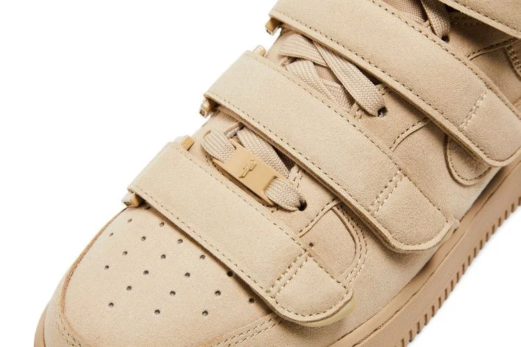 Krossovki-Billie-Eilish-x-Nike-Air-Force-1-High-07-SP-Mushroom-8