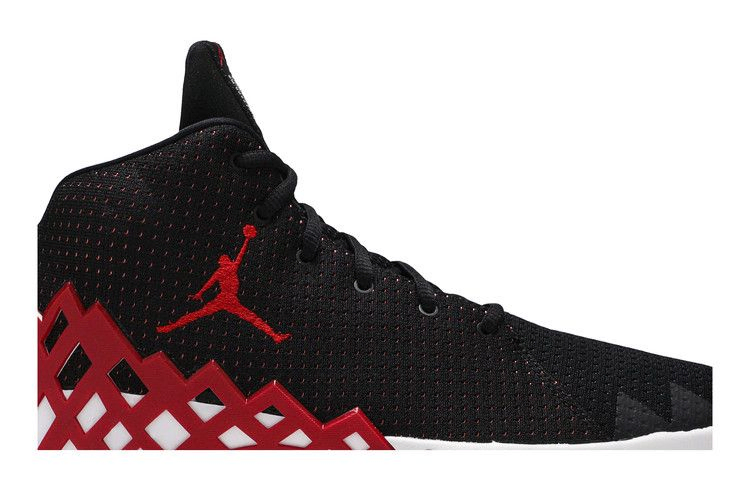 jordan-jumpman-diamond-mid-black-university-red-ci1204-006_01