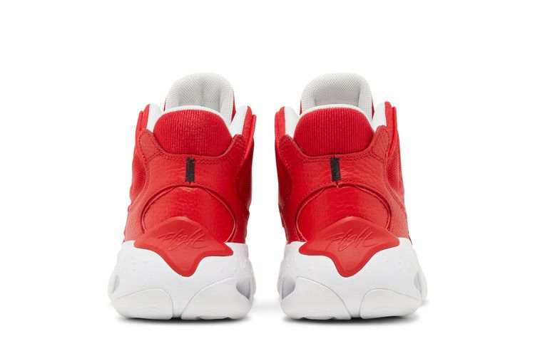jordan-max-aura-4-university-red-dn3687-601_05
