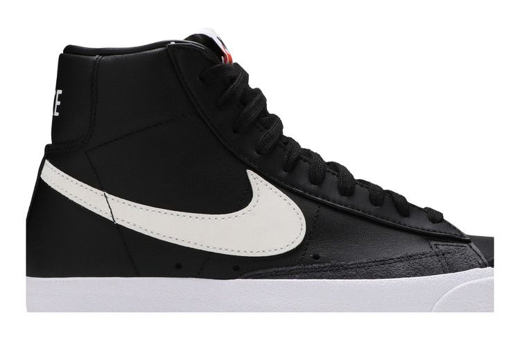 Кроссовки Nike Wmns Blazer Mid '77 'Black White'