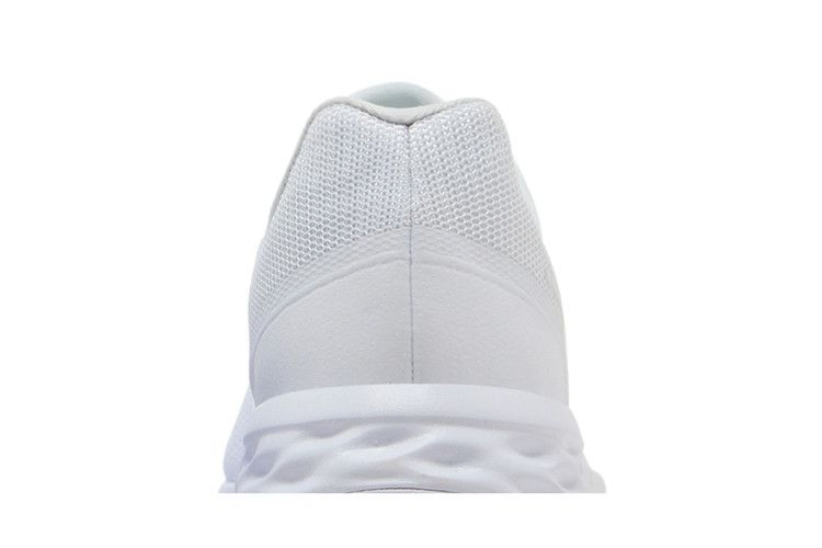 Кроссовки Nike Revolution 6 Next Nature 'Triple White'