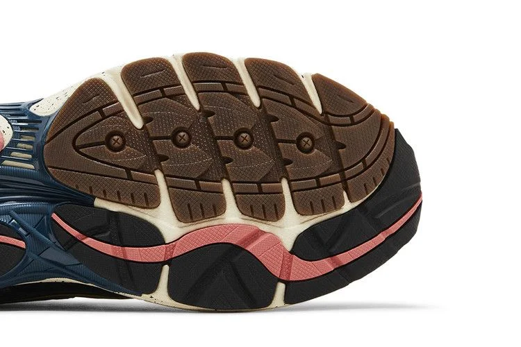 Krossovki-Saucony-ProGrid-Omni-9-Autumnal-Equinox-Pack-4