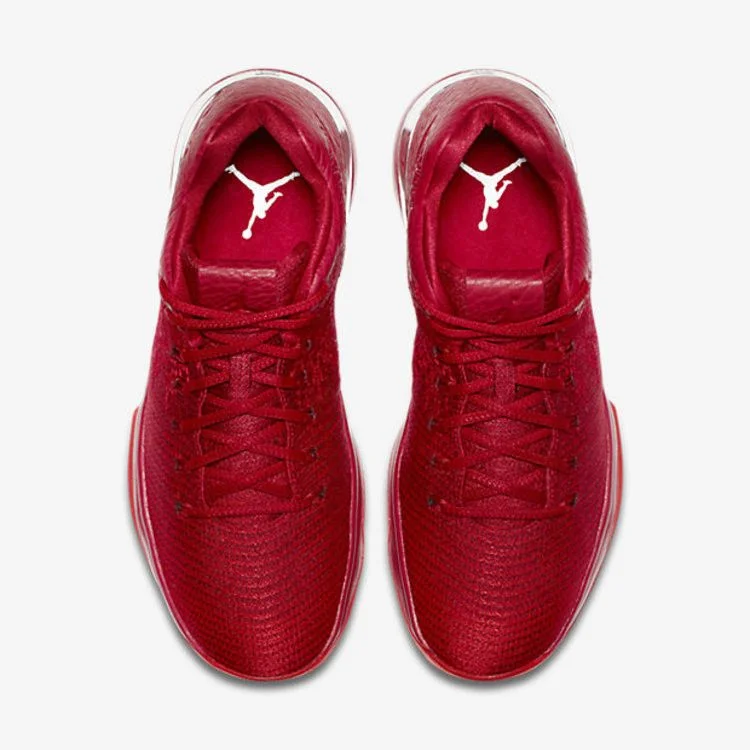 Krossovki-Air-Jordan-31-Low-Triple-Red-1