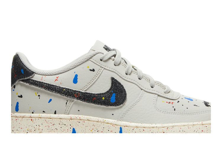 air-force-1-lv8-3-gs-paint-splatter-light-bone-dj2598-001_01