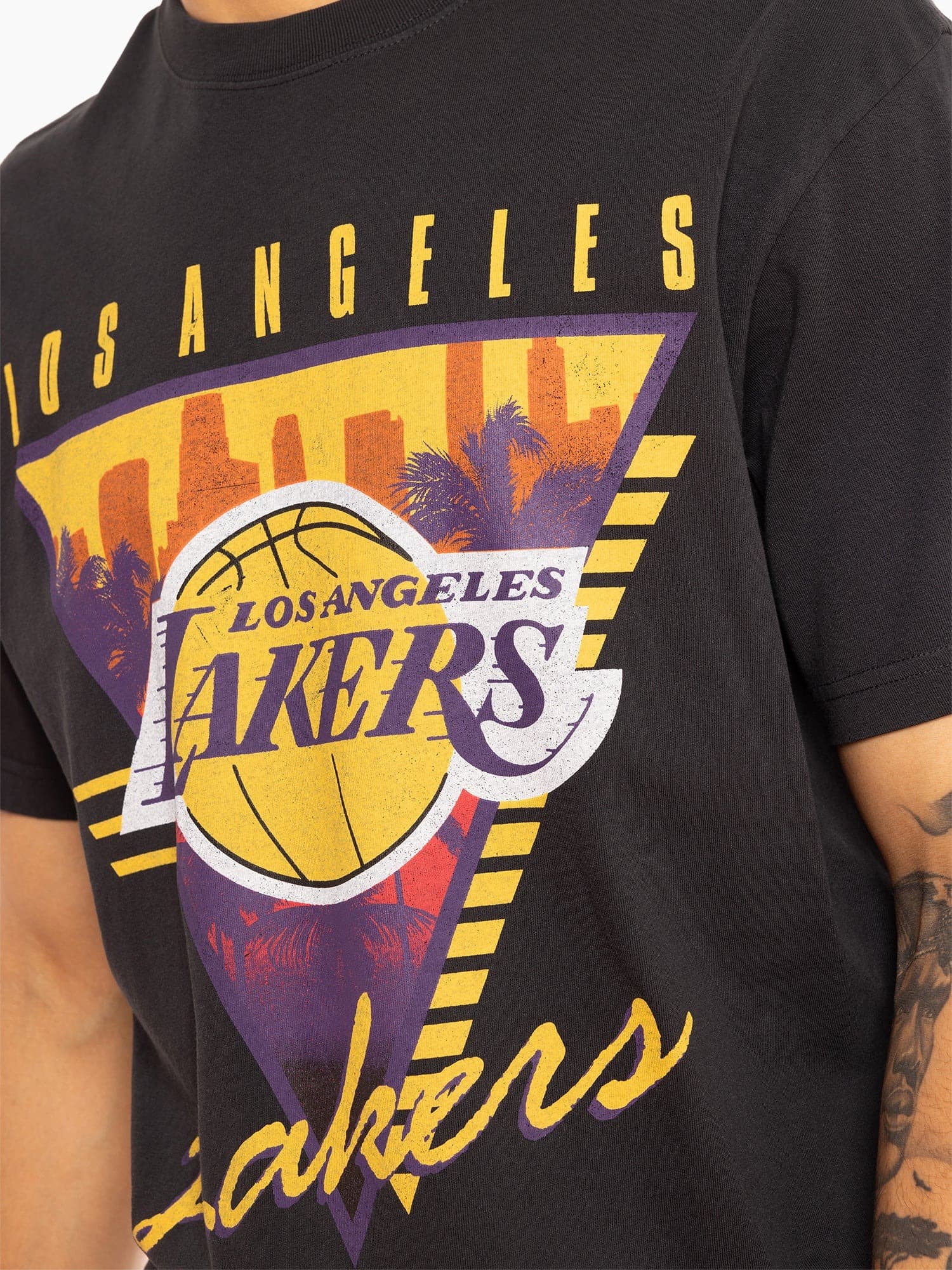 Mitchell-Ness-Los-Angeles-Lakers-Tri-Logo-Vintage-T-Shirt-5