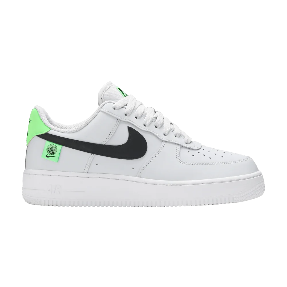 Krossovki-Nike-Air-Force-1-07-Low-Worldwide-Pack-Platinum-Green-Strike