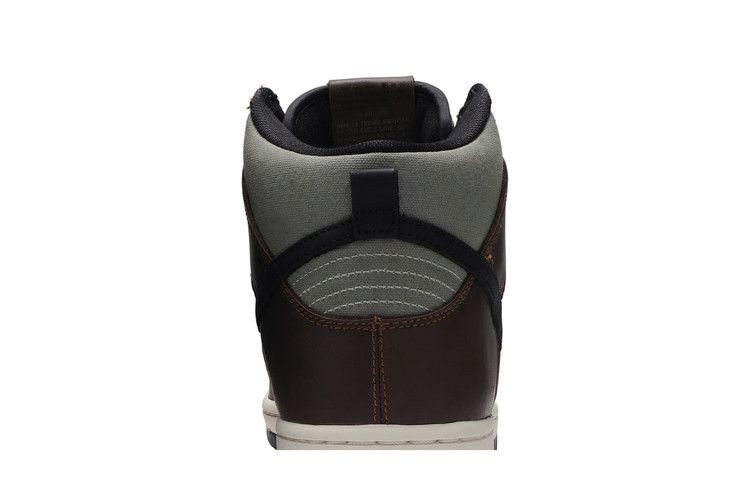 Кроссовки Nike Dunk SB High Pro 'Baroque Brown'