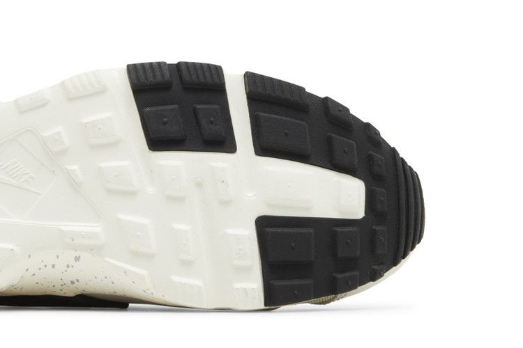 Кроссовки Nike Huarache Run GS 'Light Bone University Gold Pink'