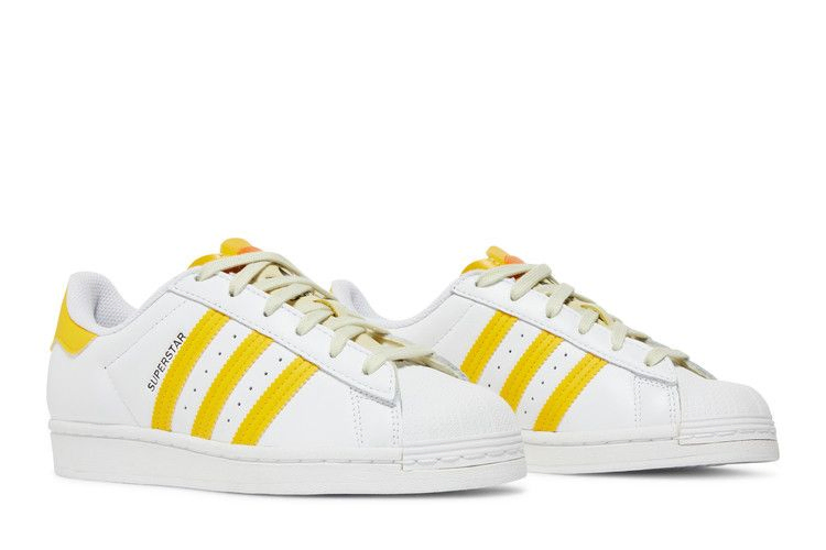 wmns-superstar-white-hazy-yellow-gz7415_07