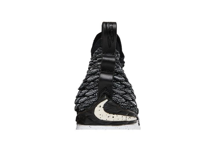 Кроссовки Nike LeBron 15 GS 'Ashes'
