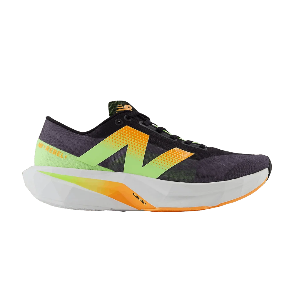 Krossovki-New-Balance-FuelCell-Rebel-v4-2E-Wide-Black-White-Peach