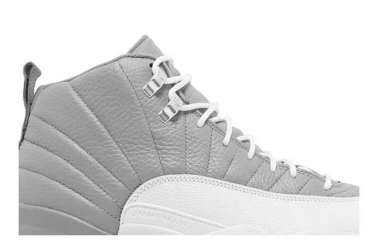 Krossovki-Air-Jordan-12-Retro-Stealth-1