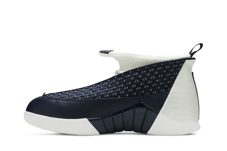 air-jordan-15-retro-obsidian-2017-881429-400_02
