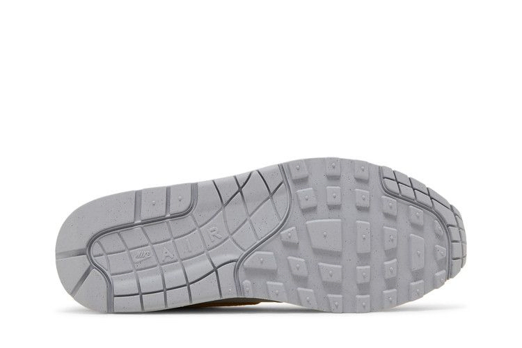 wmns-air-max-1-tour-yellow-dx2954-001_03