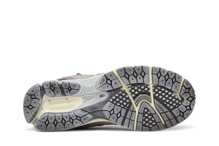 Кроссовки New Balance 2002R 'Protection Pack - Lunar New Year'