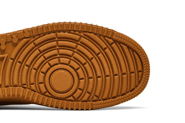 Nike Path Winter 'Wheat'