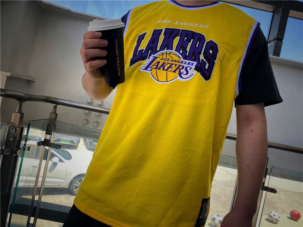 Los-Angeles-Lakers-Yellow-Jersey-1