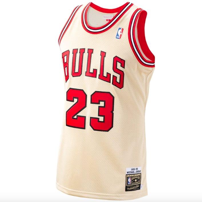Баскетбольная джерси 1995-96 Chicago Bulls #23 Michael Jordan Mitchell & Ness Premium Gold Jersey