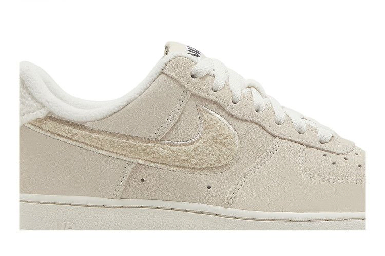 Кроссовки Nike Wmns Air Force 1 '07 SE 'Sanddrift Fleece'
